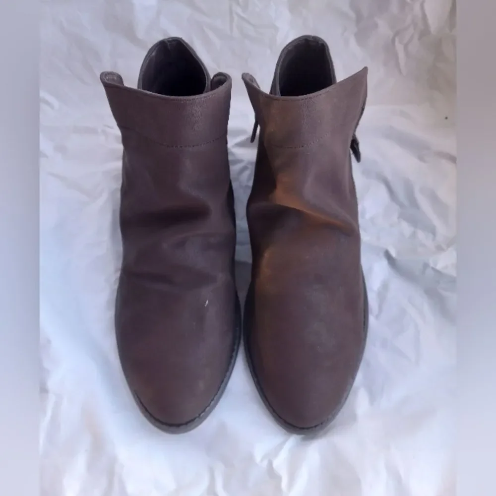 Easy Street Women's Gusto Comfort Bootie Ankle Boot Brown Mate 9M US